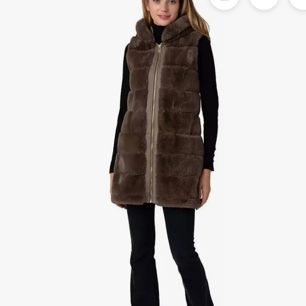 Via Spiga Small Black Faux Fur Zip-Front Sleeveless Vest Old Money Mob Wife